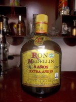 Botella Ron 8 Años